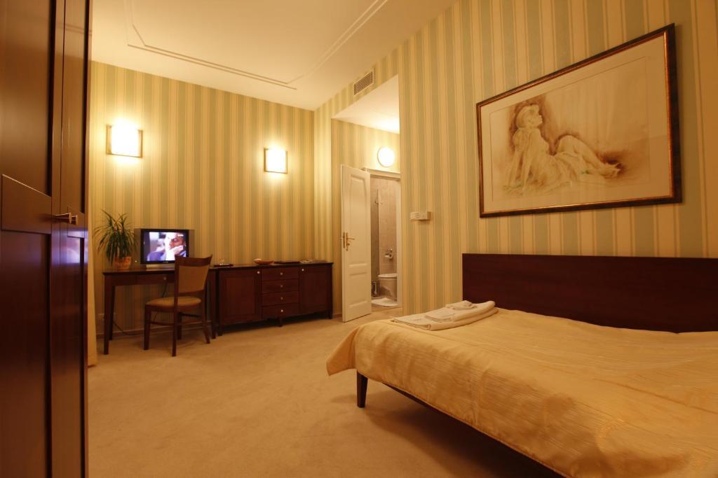 Hotel Sandor Pavillon Piest'any Quarto foto